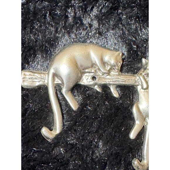 Solid Cat Wall Hook Hanger Featuring Four Playful Cats On A Branch - Picture 3 of 8